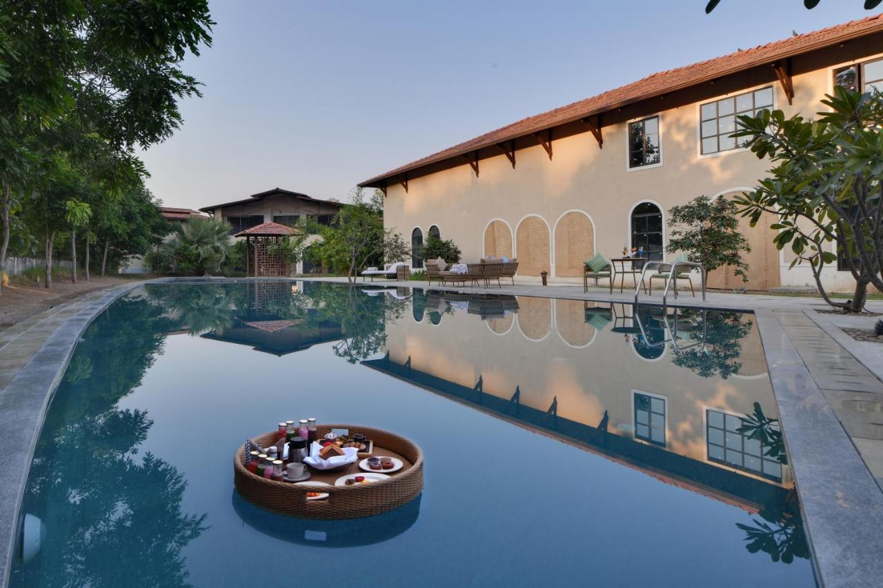 Bhanu The Fern Forest Resort & Spa, Jambughoda Buitenkant foto