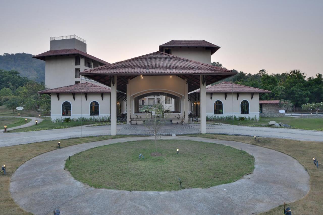 Bhanu The Fern Forest Resort & Spa, Jambughoda Buitenkant foto