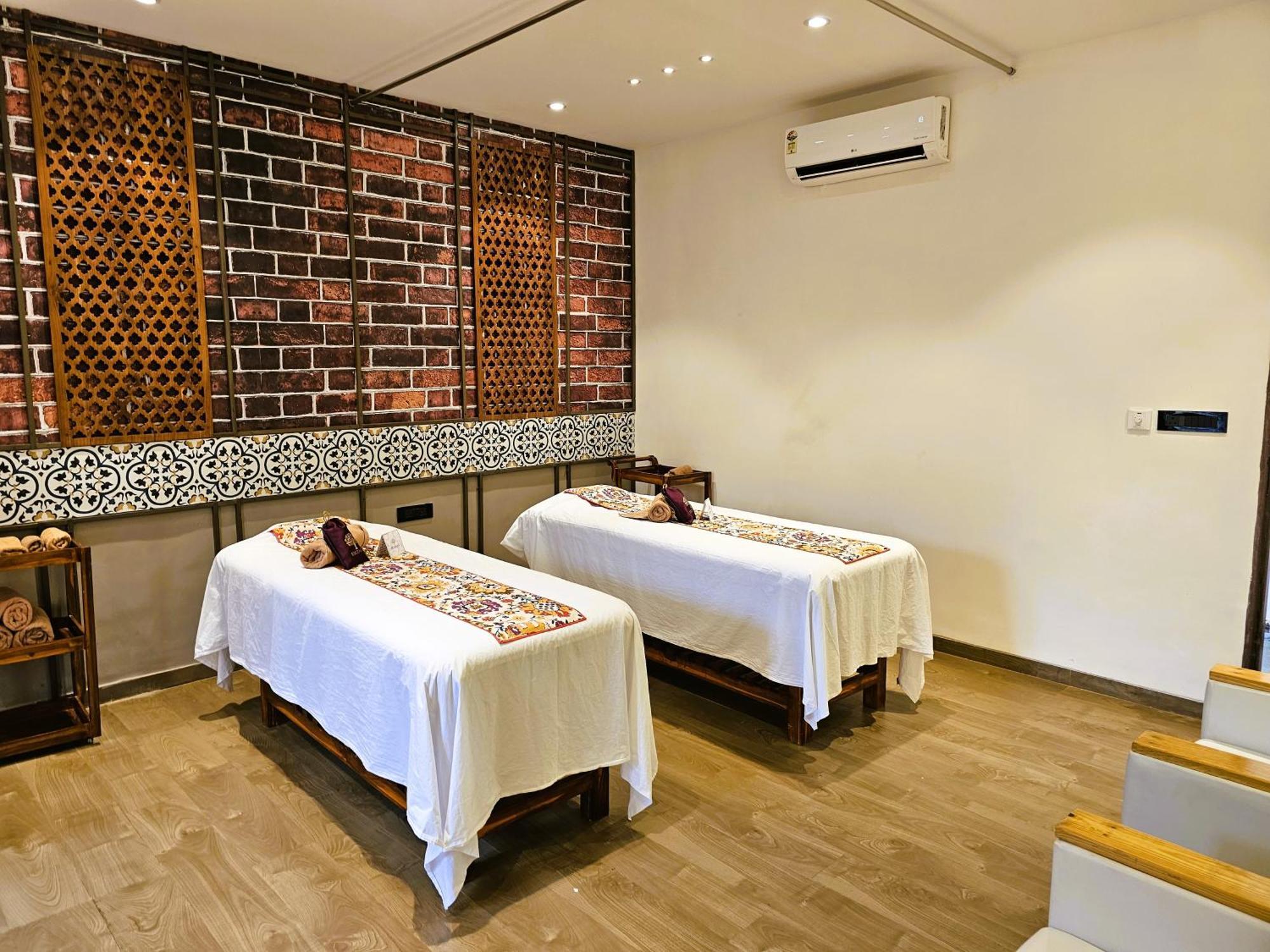 Bhanu The Fern Forest Resort & Spa, Jambughoda Buitenkant foto